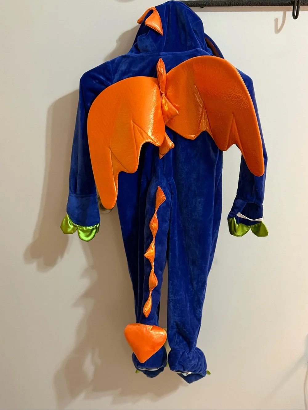 Dream Play Imagine kids dragon